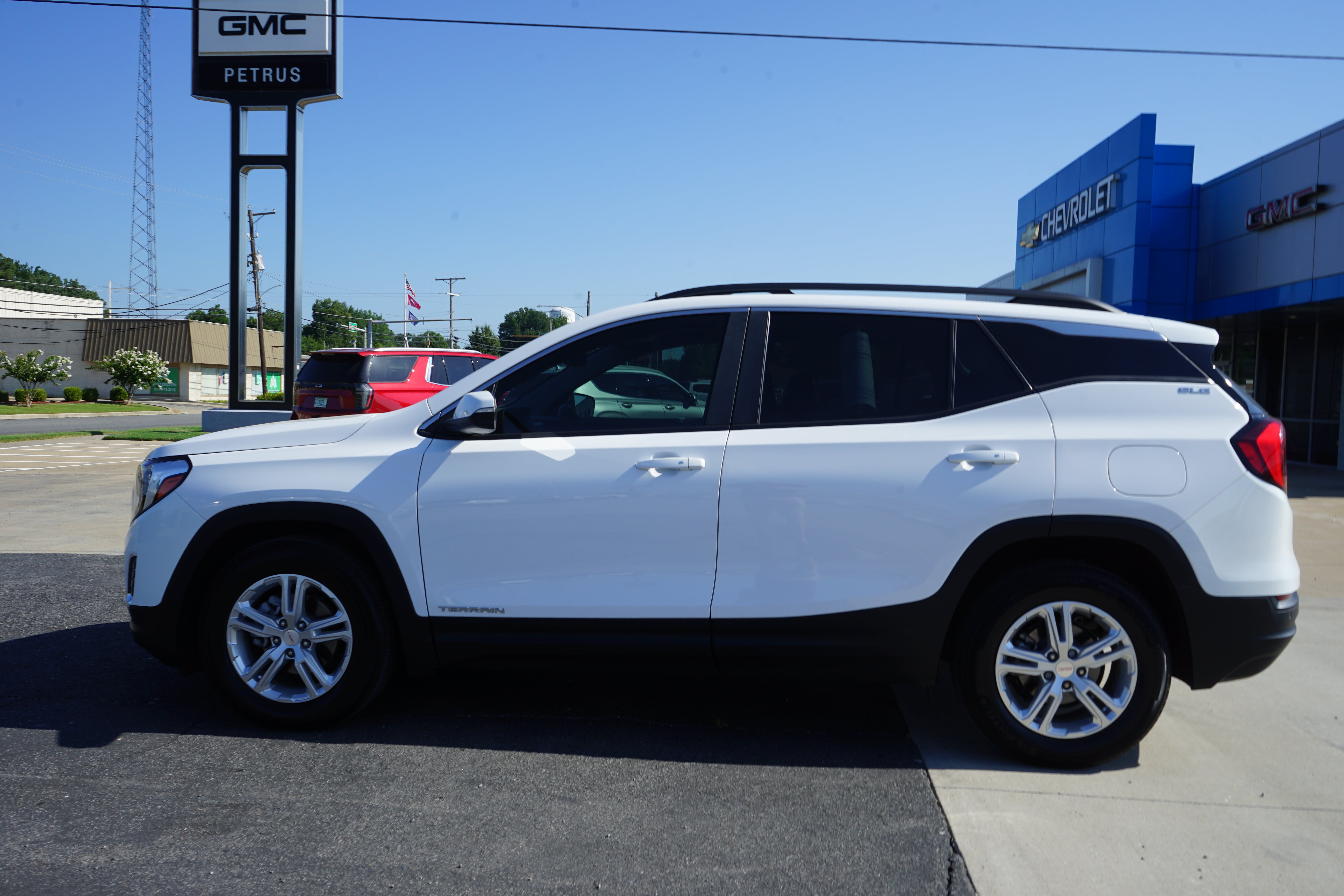 2021 GMC Terrain — side profile view
