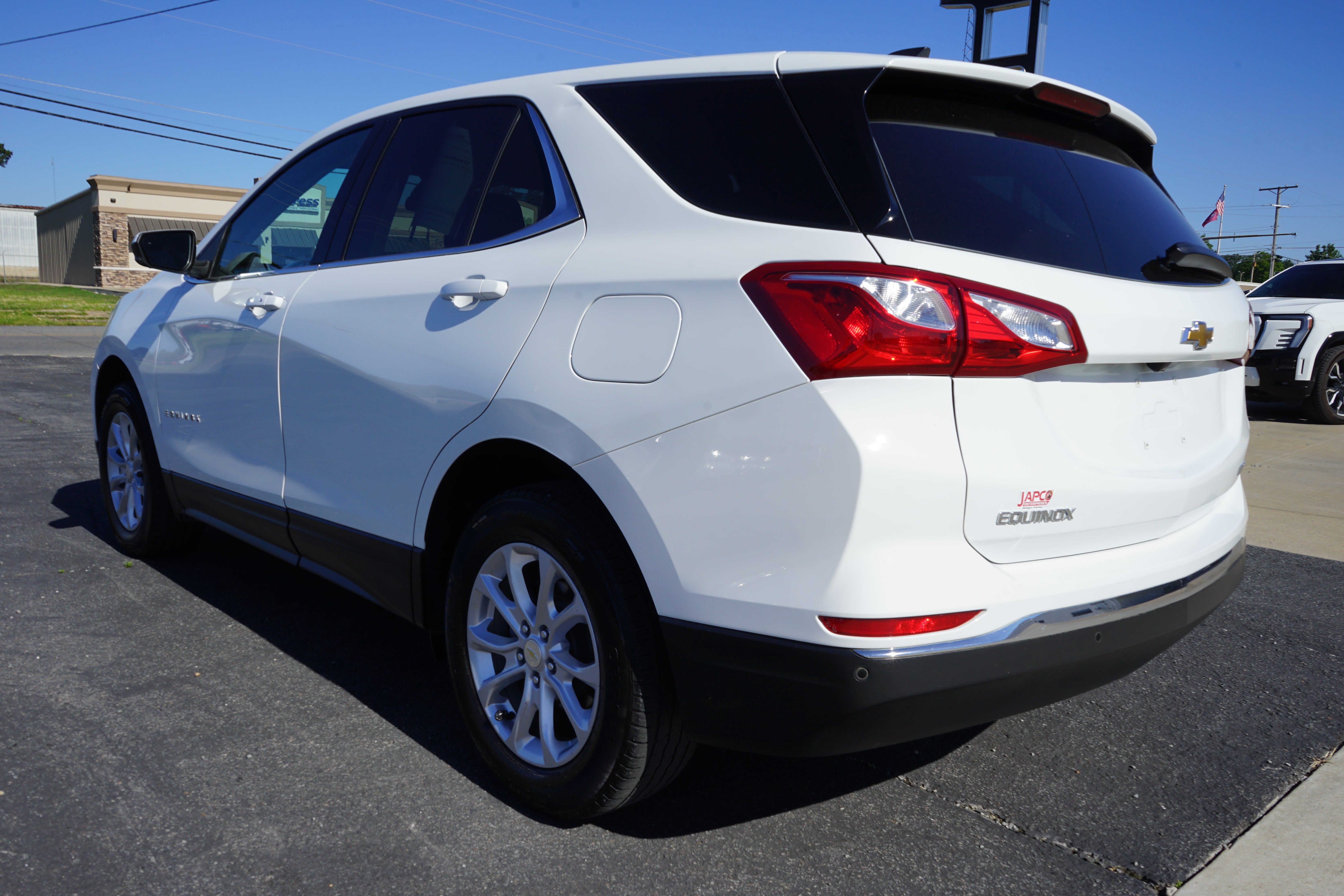 2020 Chevrolet Equinox — rear three-quarter view